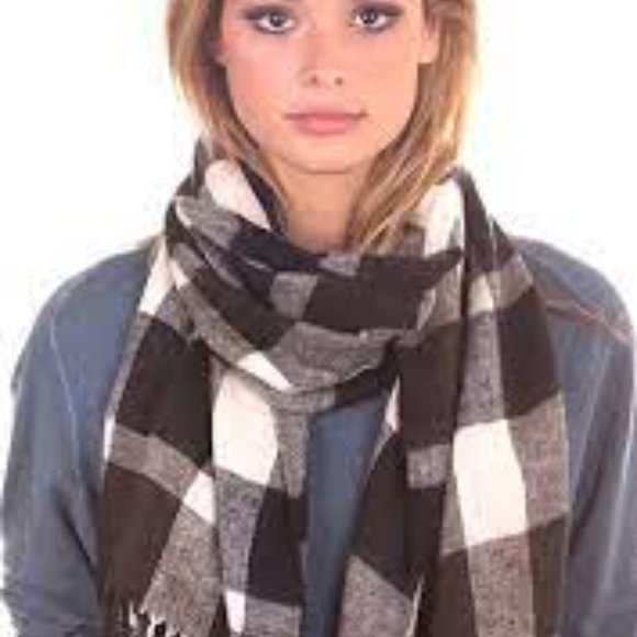 NEW Plush Apparel ultra soft plaid scarf - Picture 7 of 7